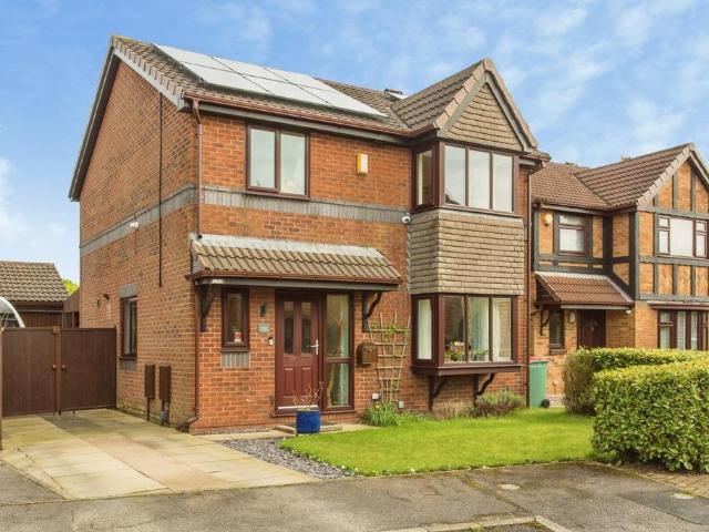 House for sale in Higher Bartle, Lancashire