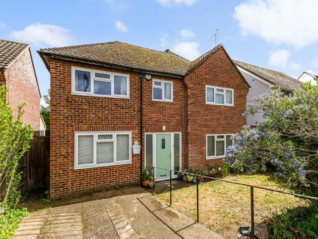 House for sale in Henley-on-Thames, Berrick Salome