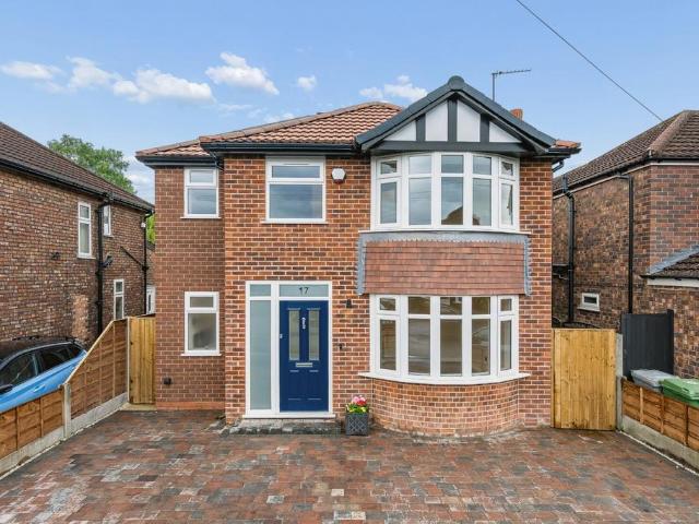 House for sale in Timperley, Trafford Park