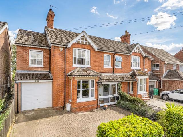 House for sale in Wargrave