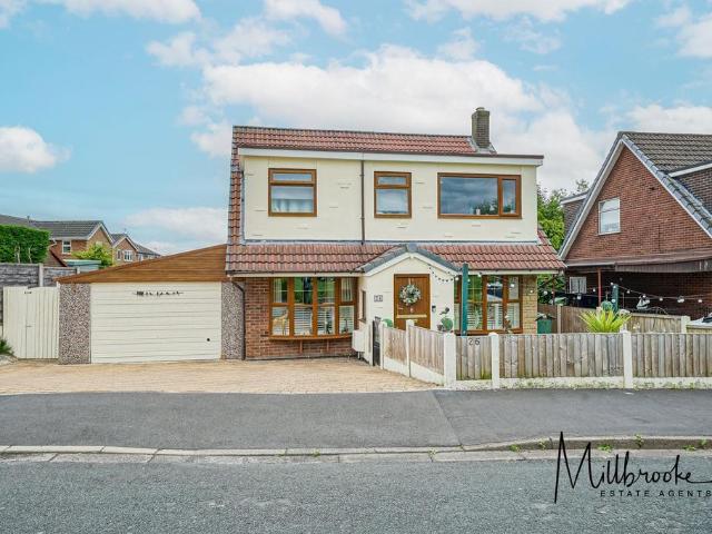 House for sale in New Hall Farm, Wigan