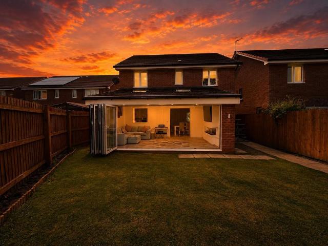 House for sale in Lostock Green, Cheshire