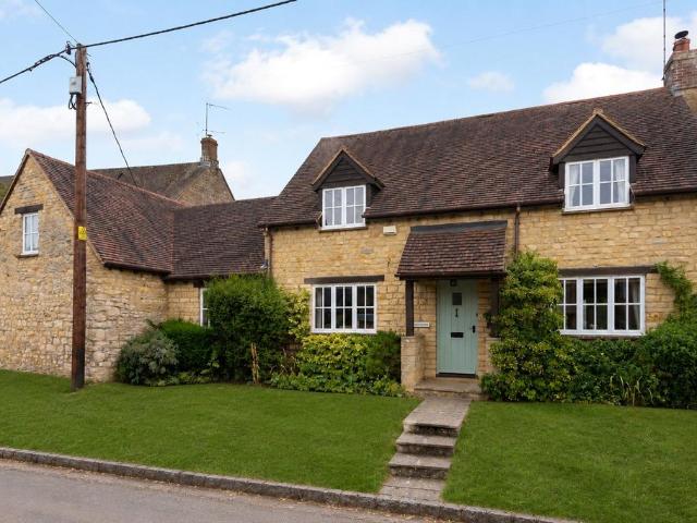 House for sale in Turweston