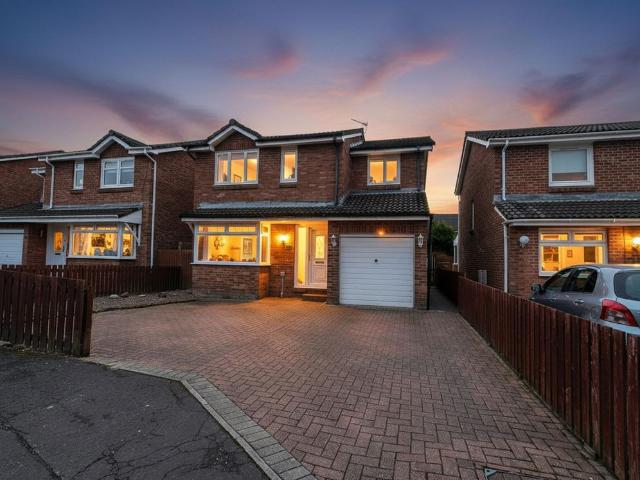 House for sale in Brannock Park, New Stevenston