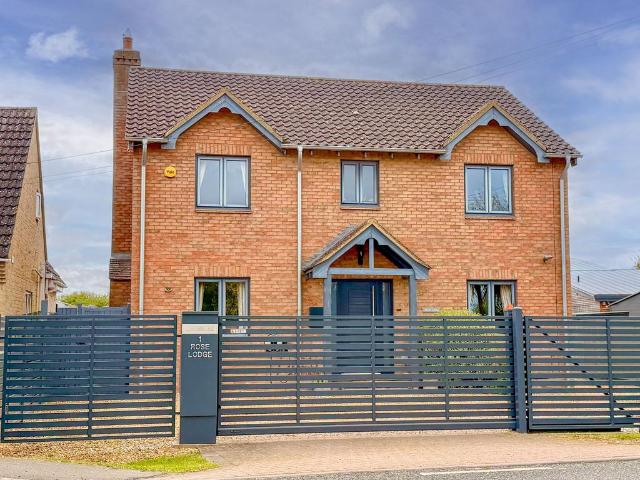 House for sale in Huntingdon, Cambridgeshire