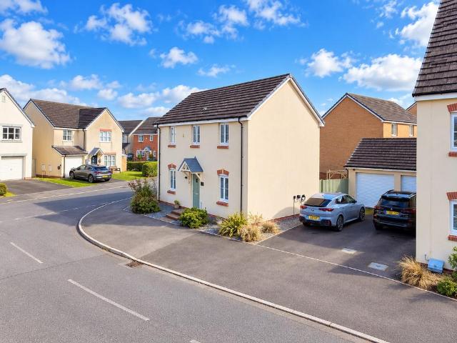 House for sale in The Paddocks at Ffos Las, Carway