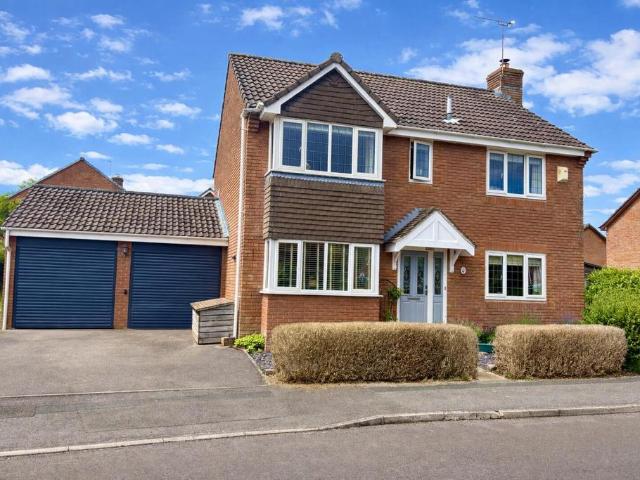 House for sale in Swindon