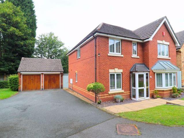 House for sale in Bloxwich, West Midlands