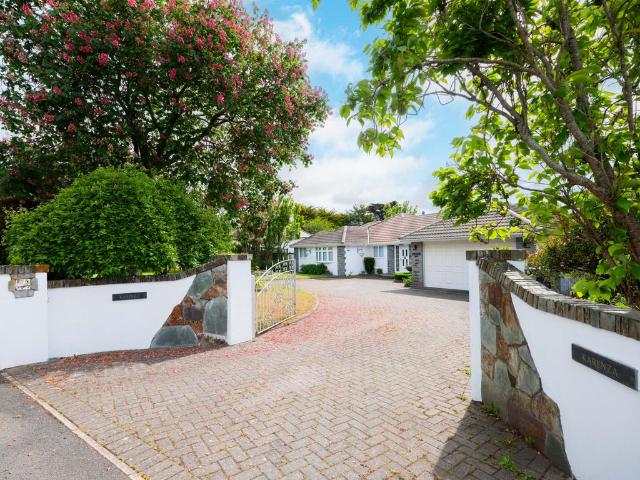 Bungalow for sale in Cornwall