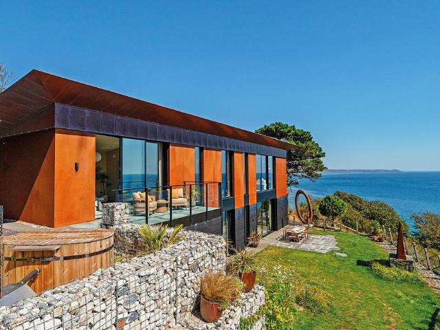 House for sale in Downderry, Cornwall