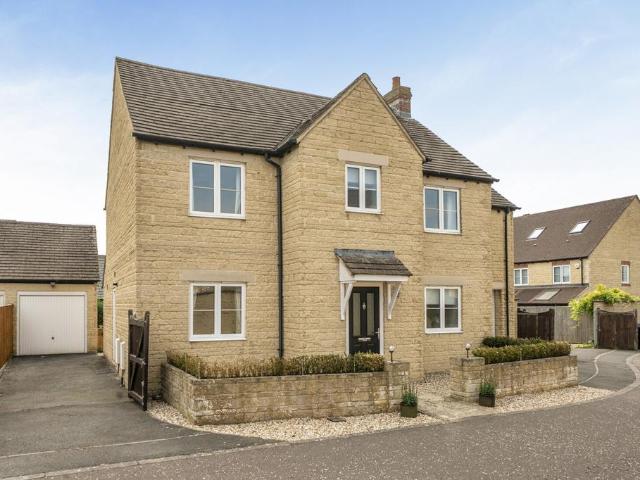House for sale in Brize Norton, West Oxfordshire