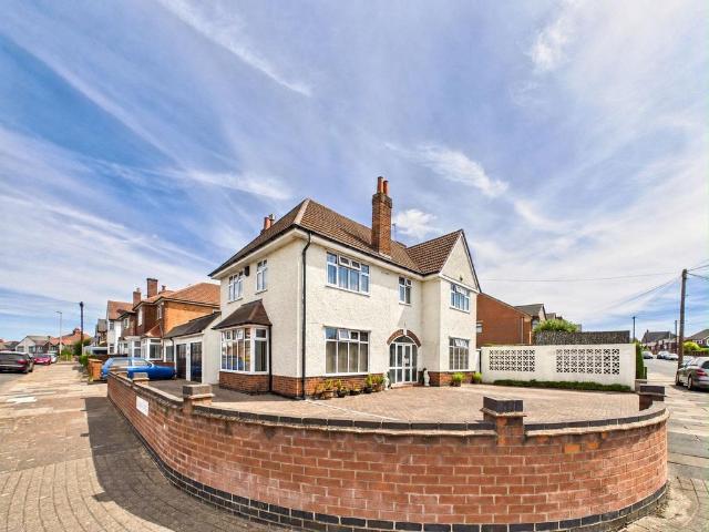 House for sale in Stoneygate, Leicester