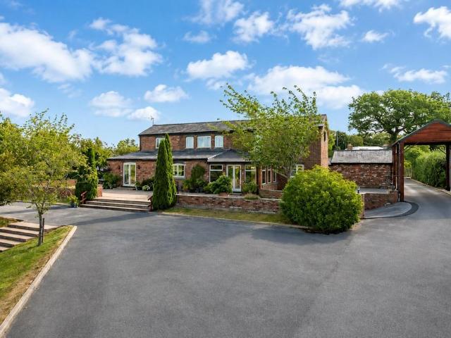 House for sale in Great Warford, Chorley
