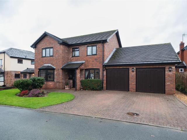 House for sale in Glebe Green, Winsford