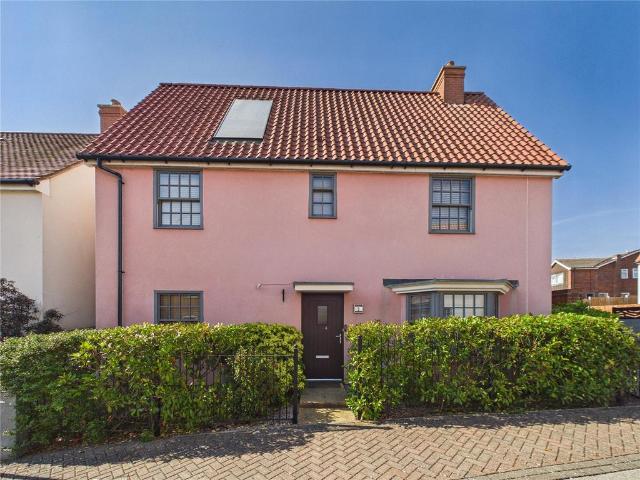 House for sale in Chelmondiston, Suffolk