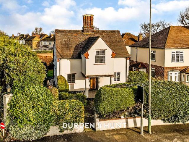 House for sale in Hornchurch, Greater London
