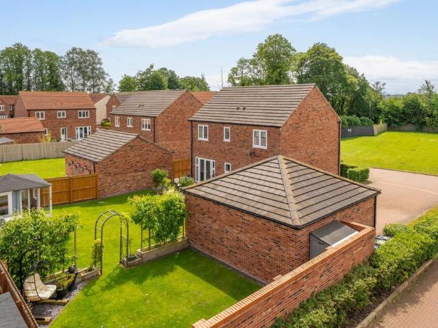 House for sale in Ulleskelf, North Yorkshire
