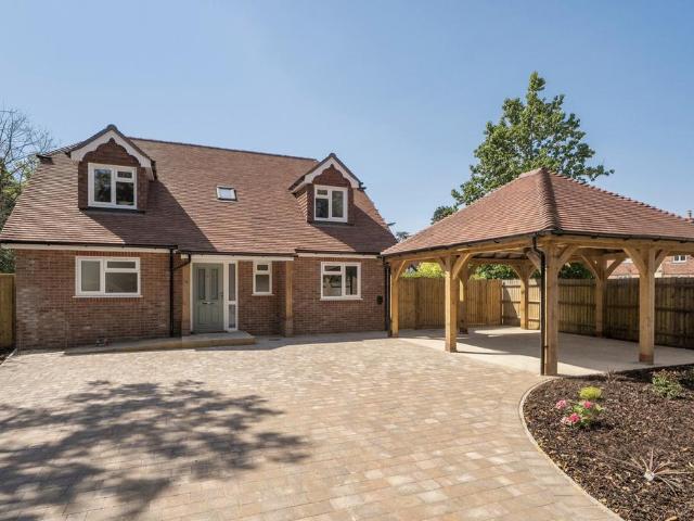 House for sale in Shinfield, Spencers Wood