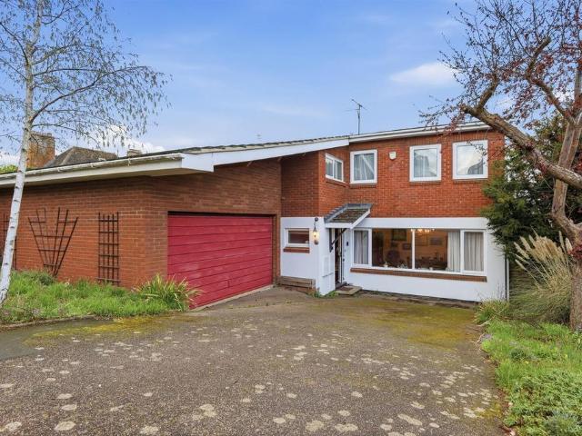 House for sale in Kings Hill, Colliers End