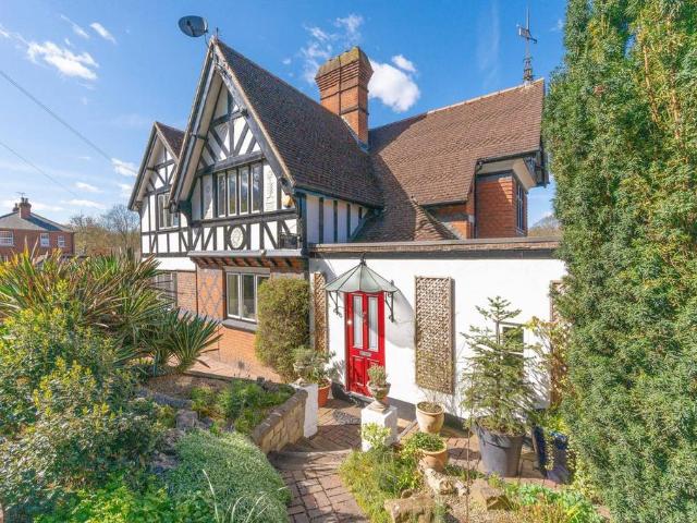 House for sale in Cuddington, Ewell