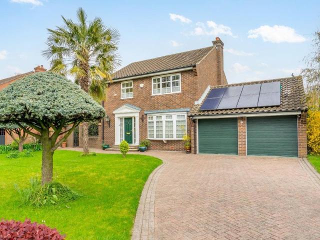 House for sale in Woodthorpe, High Field