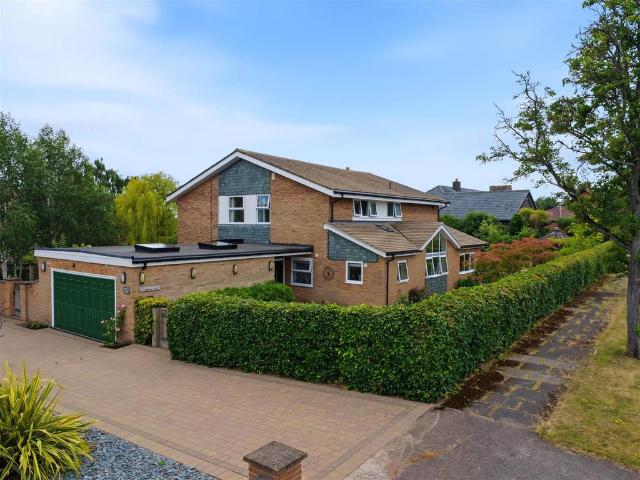 House for sale in Attenborough, East Midlands