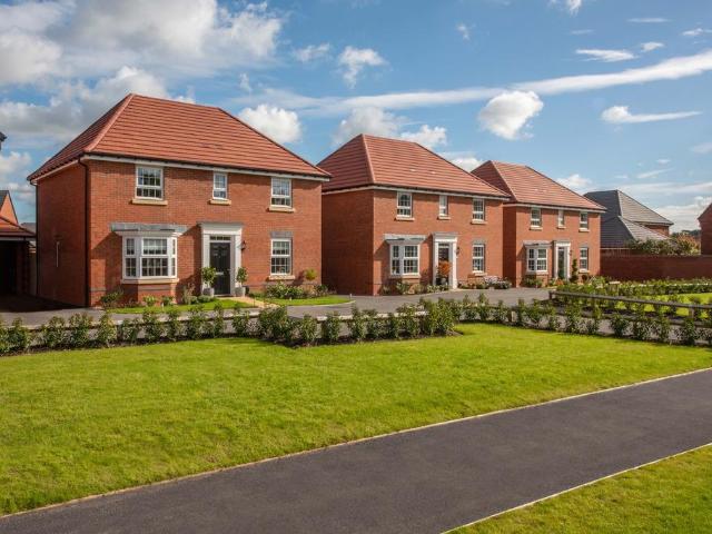 House for sale in Hoylandswaine, South Yorkshire
