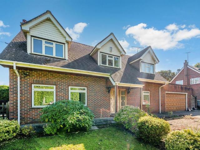 House for sale in Red Hill, Surrey
