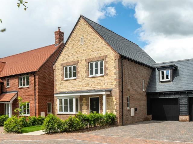 House for sale in Long Crendon