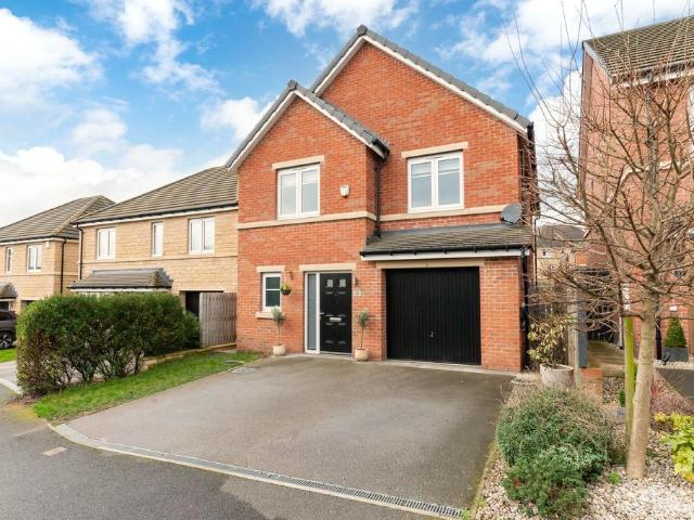 House for sale in Pinders Heath, West Yorkshire
