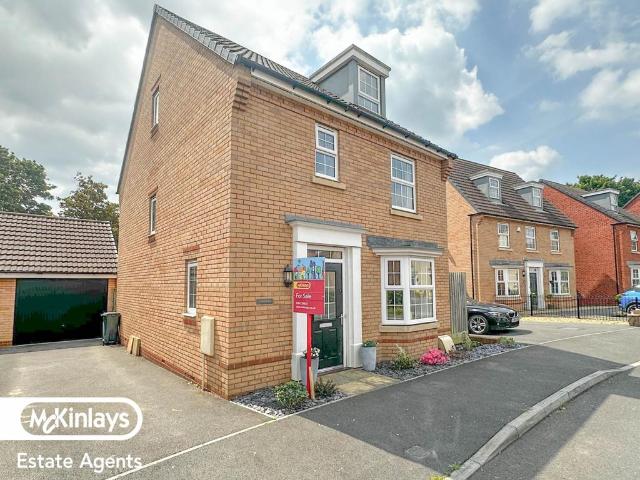 House for sale in Thurloxton, Somerset