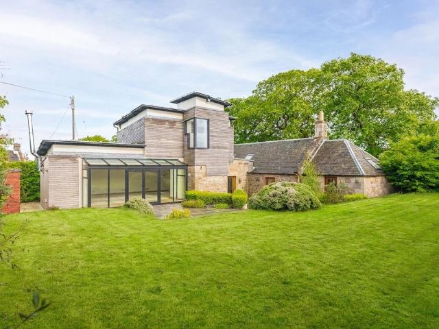 House for sale in Ecclesmachan, Scotland