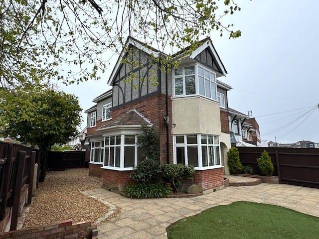 House for sale in Talbot Village, Bournemouth