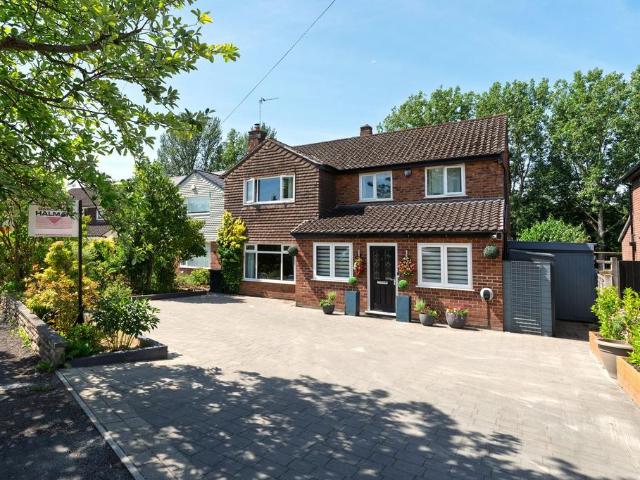 House for sale in Pownall Park, Wilmslow