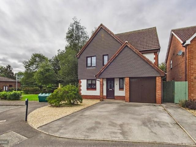 House for sale in Bramshall, East Staffordshire