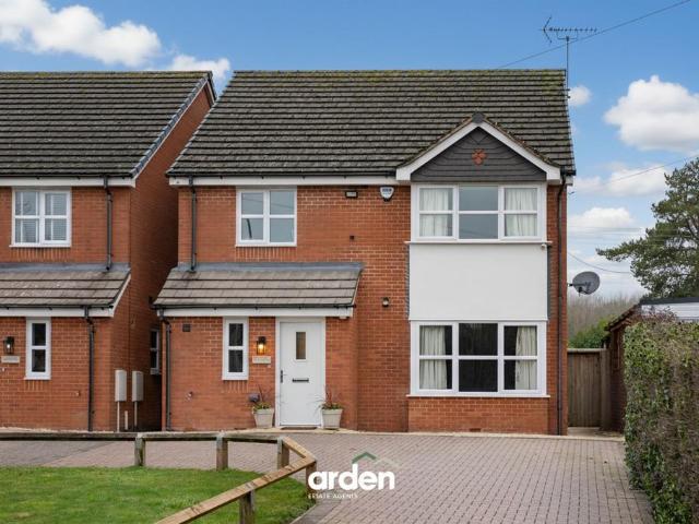 House for sale in Bromsgrove, Worcestershire