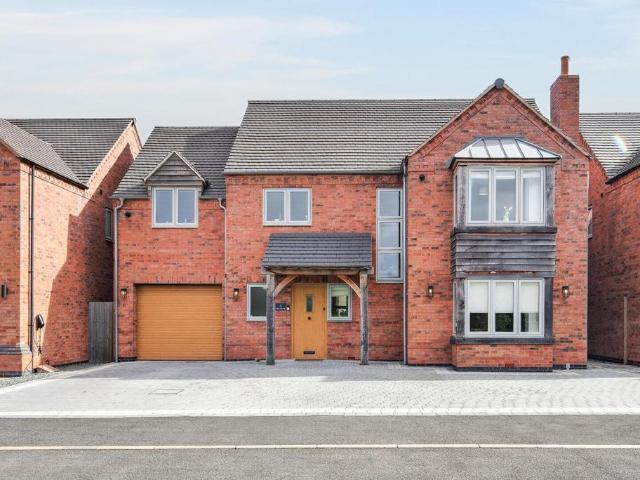House for sale in Stanford On Avon, Leicestershire