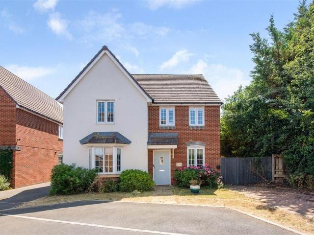 House for sale in Barton Stacey, Hampshire