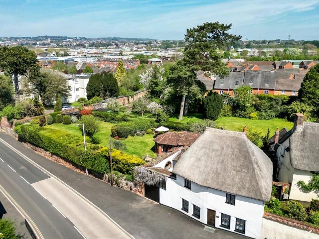 House for sale in Watergate, Devon