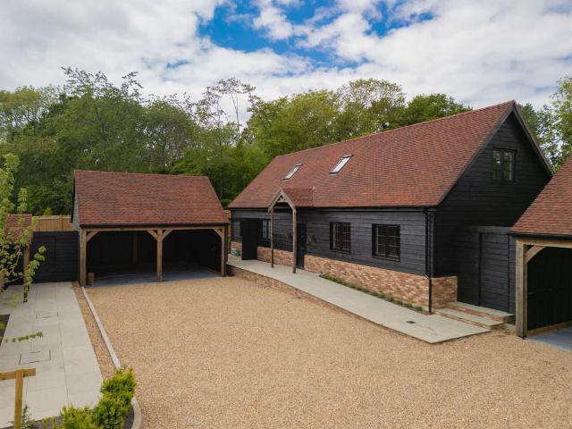 House for sale in Pachesham Park, Surrey