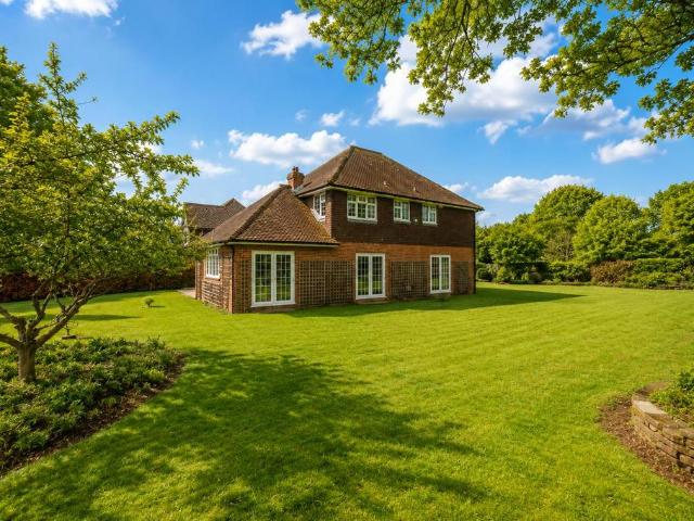 House for sale in Westwood, Acol