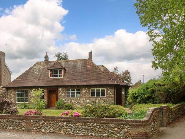 House for sale in Pouchen End, Hertfordshire