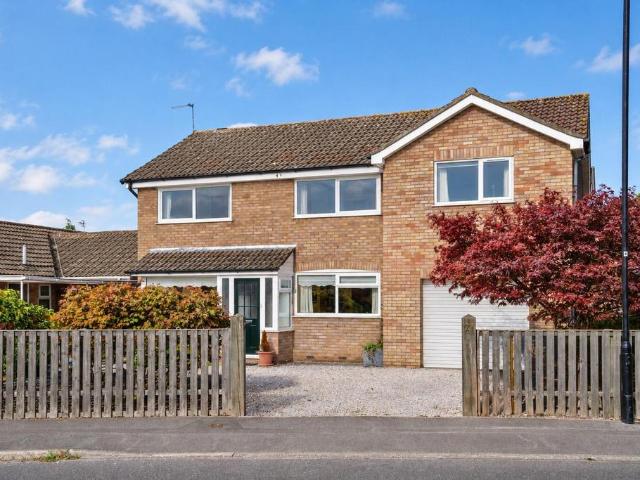 House for sale in Skelton, York and North Yorkshire