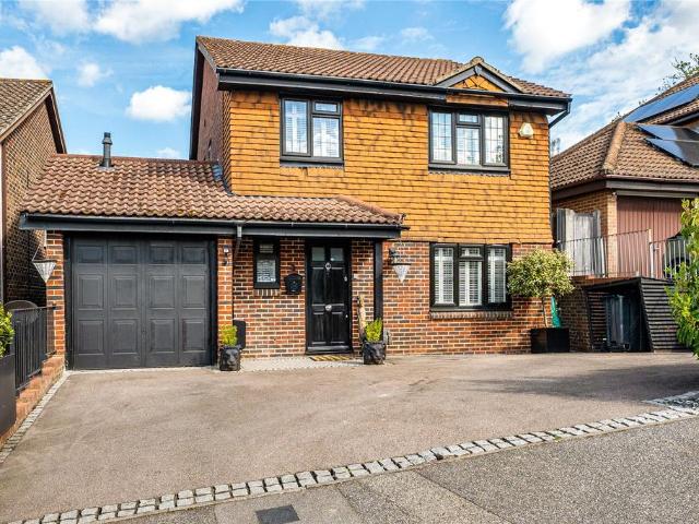 House for sale in Badger's Mount, The Butts