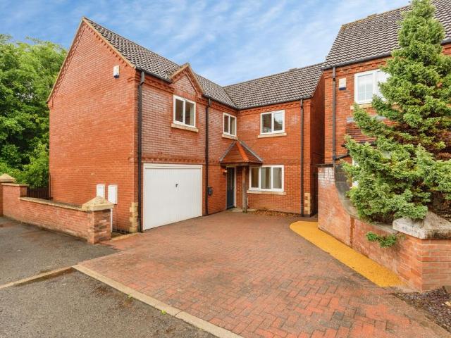 House for sale in Shepshed, Elmfield