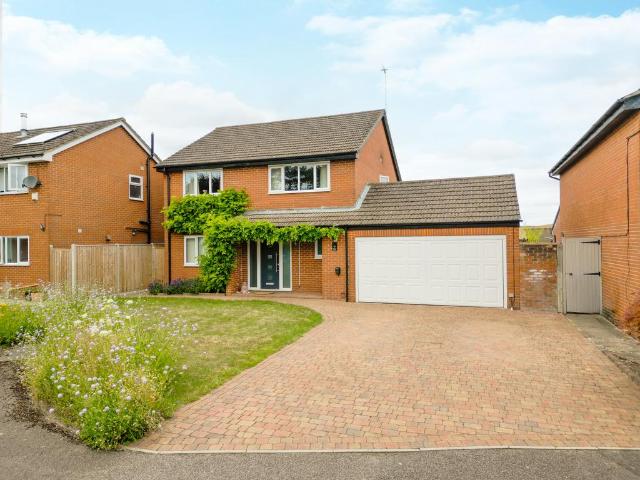 House for sale in Pouchen End, Hertfordshire