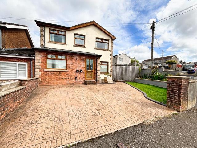House for sale in Bryncethin, Wales
