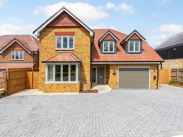 House for sale in Oakley, Buckinghamshire
