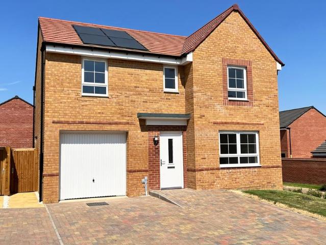 House for sale in Overstone Leys, Moulton
