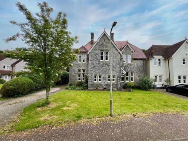 House for sale in Hencastel, Bridgend